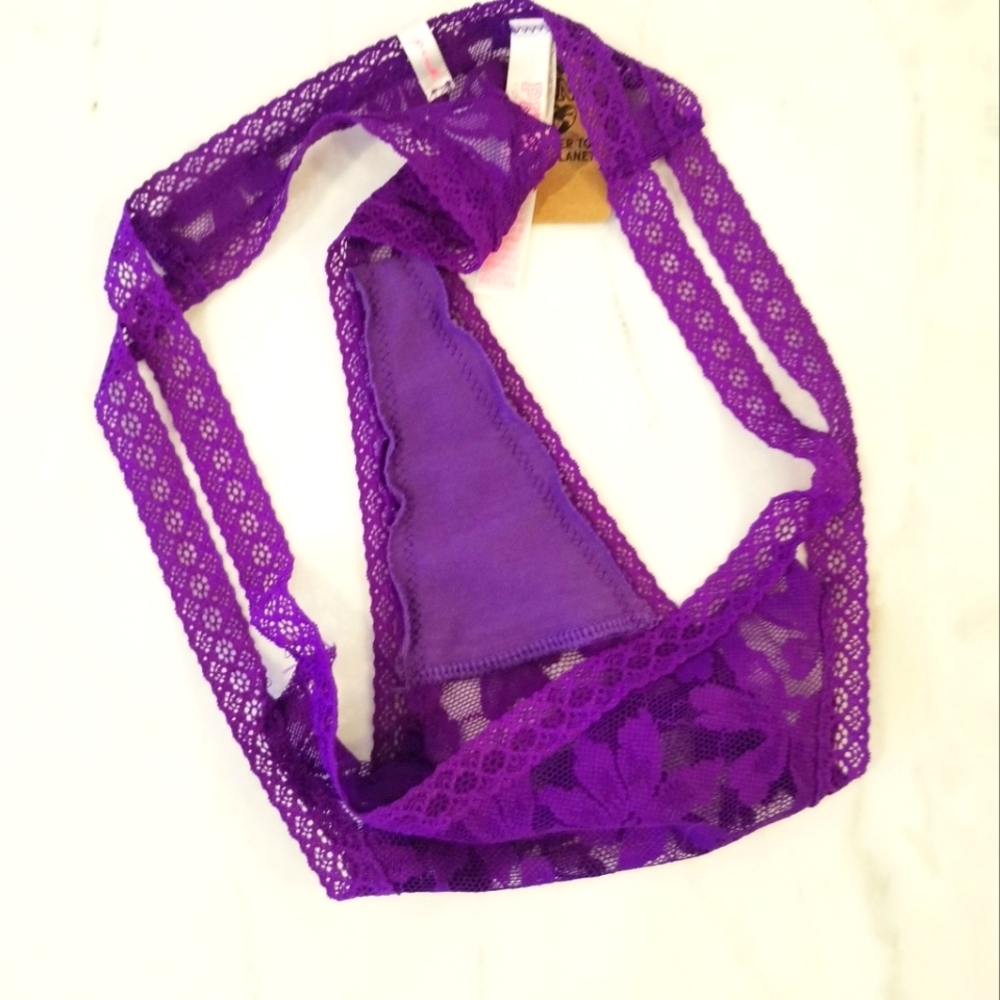 Victoria's Secret PINK Strappy Floral Lace Thong Panty NWT - Picture 5 of 11
